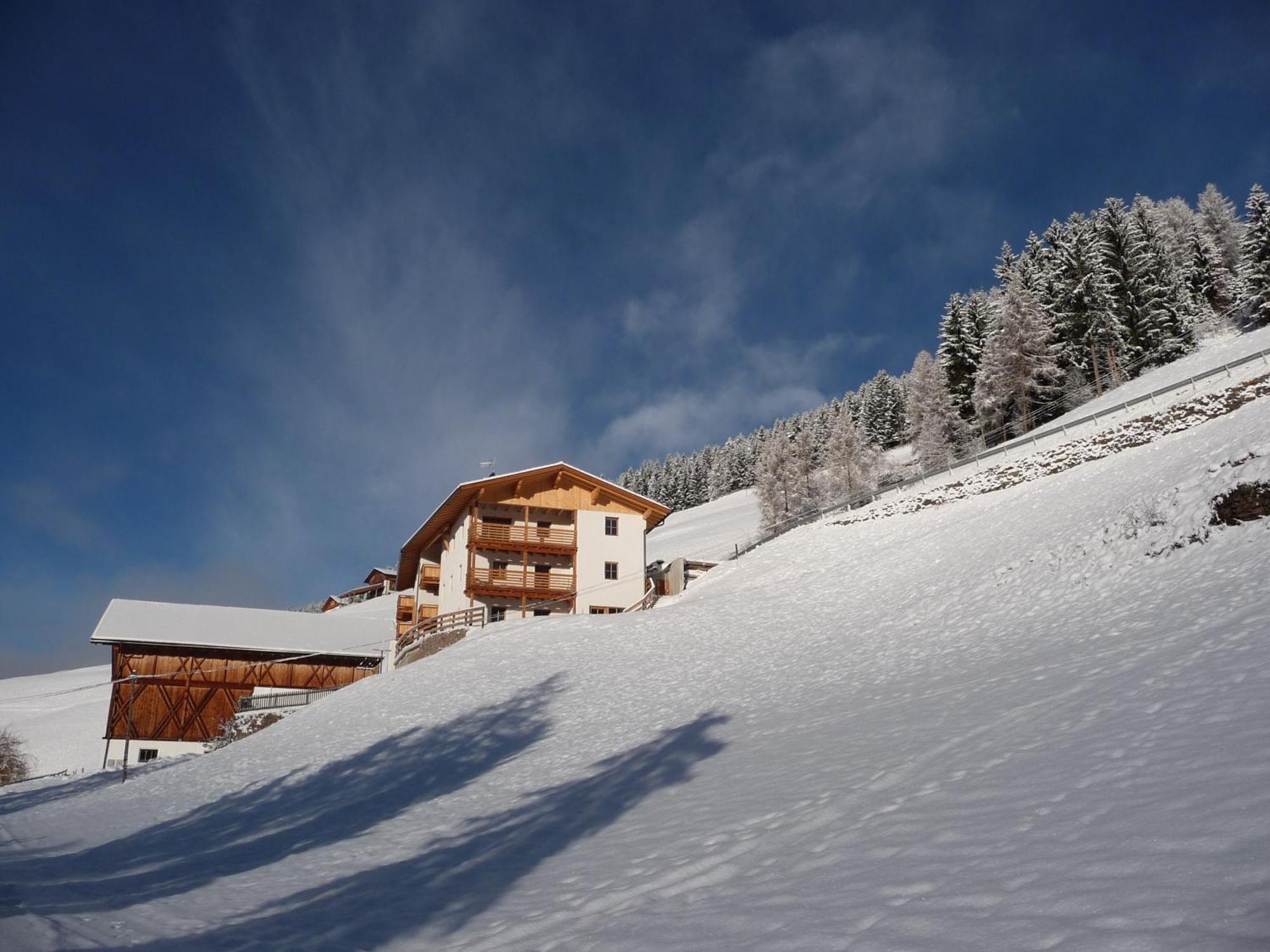 Putzerhof Aparthotel Funes  Exteriör bild